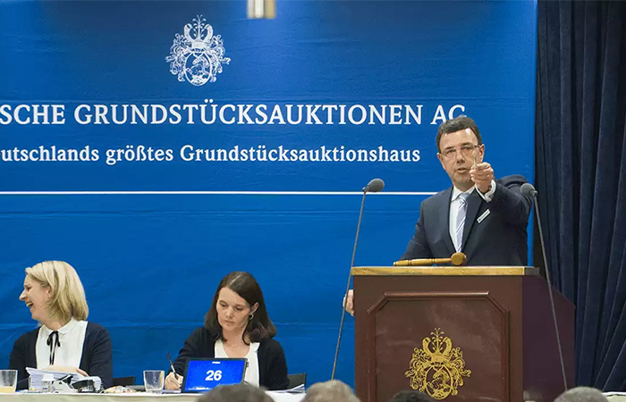 Deutsche Grundstücksauktionen