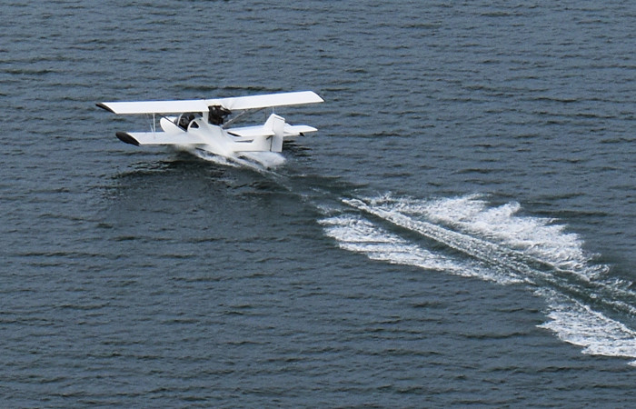 SPLASH-IN aviation Petrel X